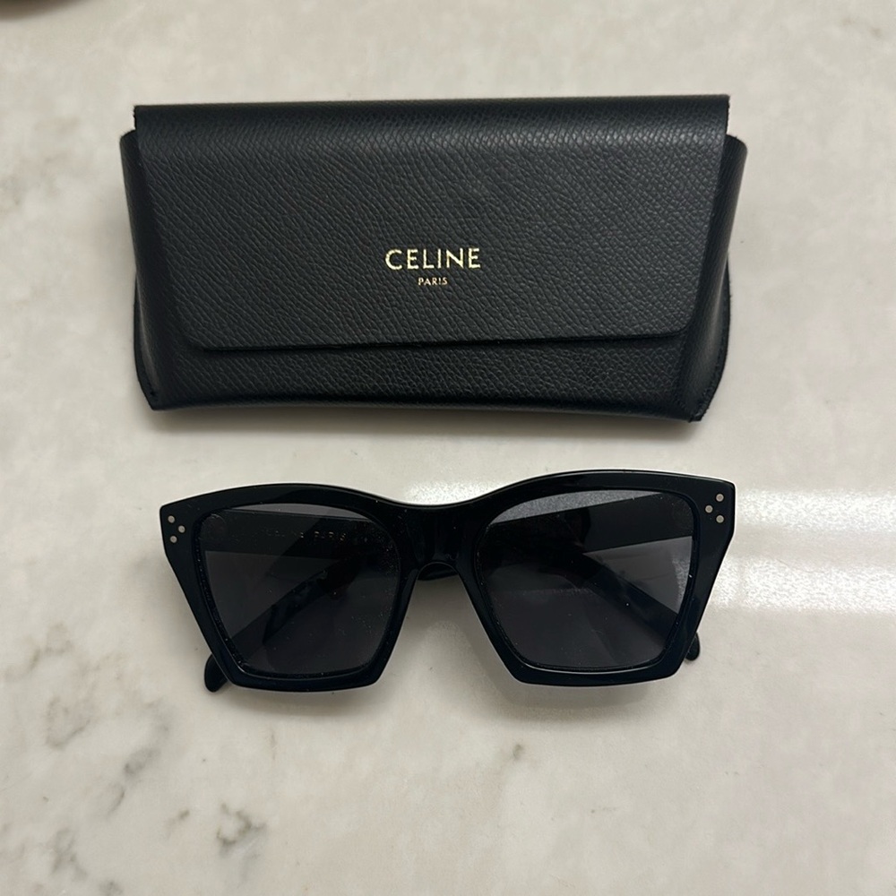 LIKE NEW Celine CL40090I Square Sunglasses